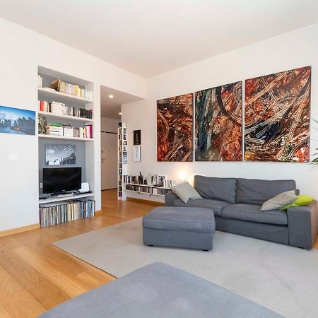 Charming Apartment With Parking! 都灵 外观 照片