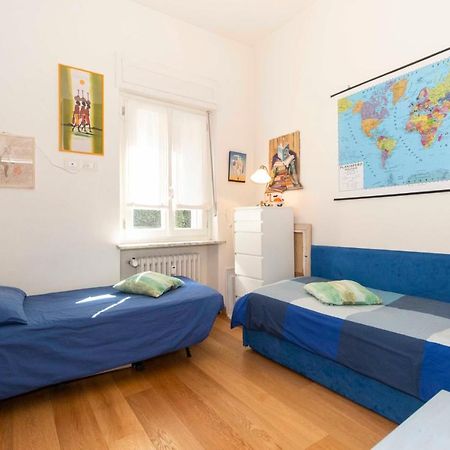 Charming Apartment With Parking! 都灵 外观 照片