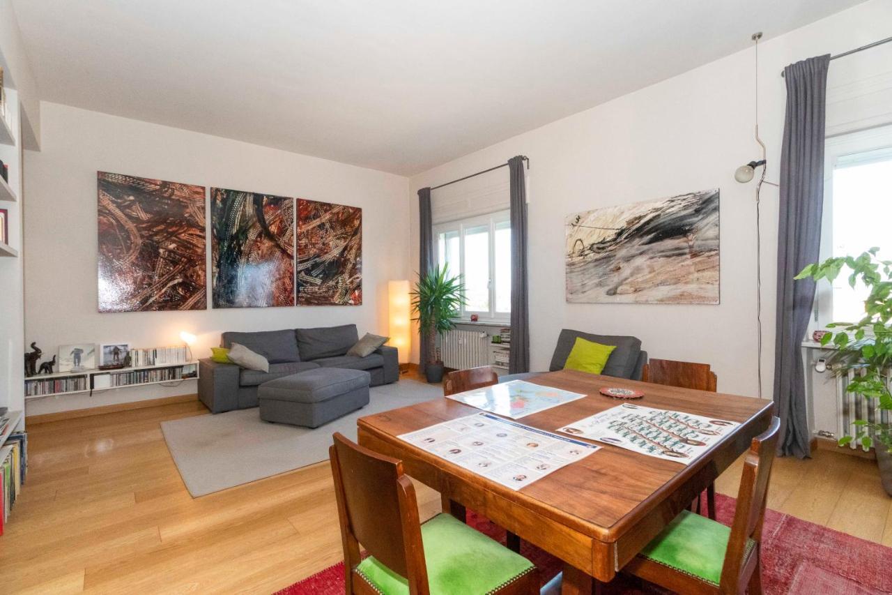 Charming Apartment With Parking! 都灵 外观 照片