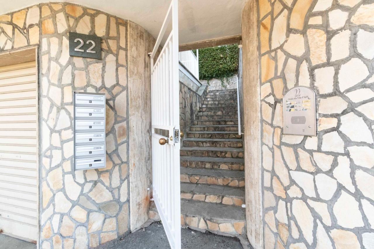 Charming Apartment With Parking! 都灵 外观 照片
