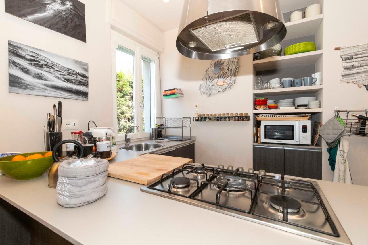 Charming Apartment With Parking! 都灵 外观 照片