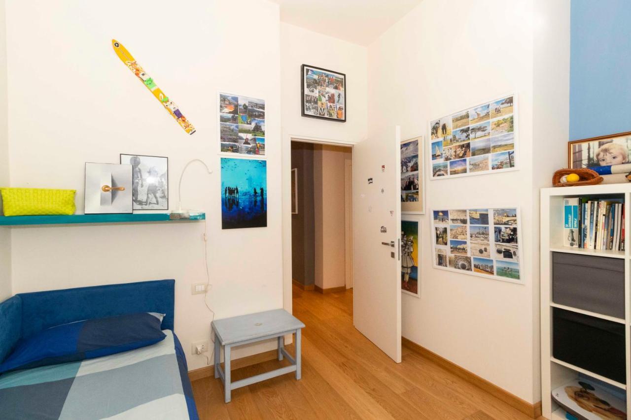 Charming Apartment With Parking! 都灵 外观 照片