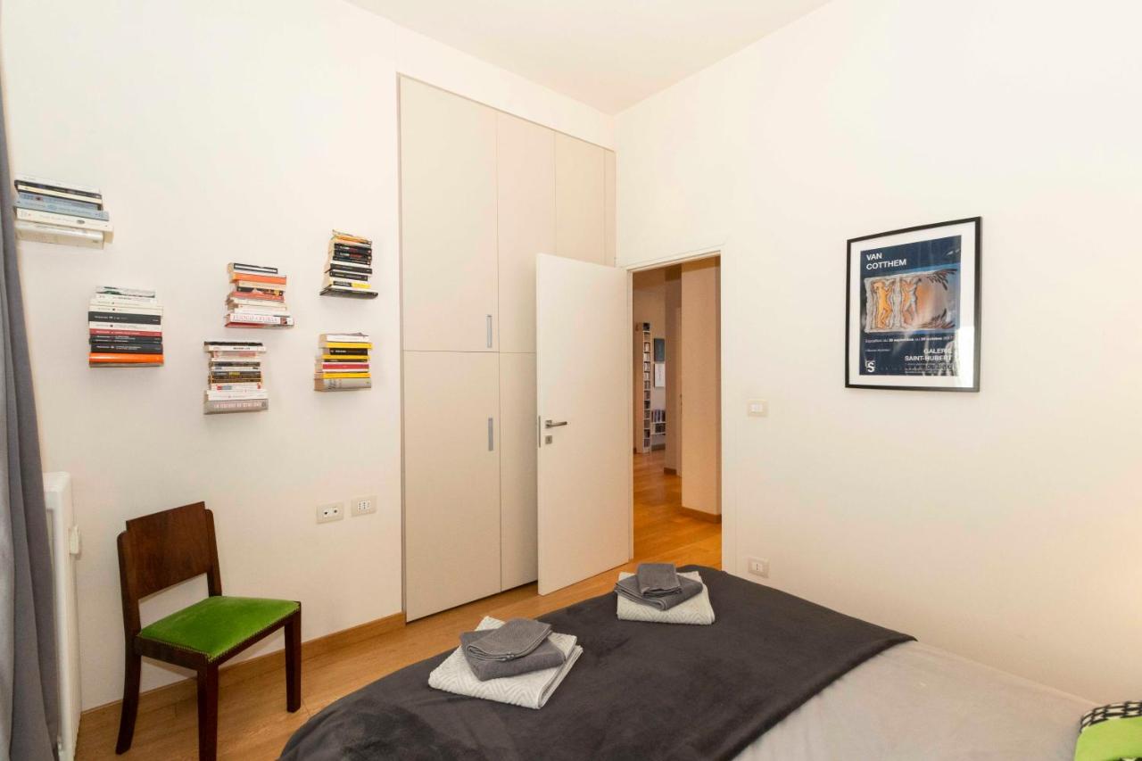 Charming Apartment With Parking! 都灵 外观 照片